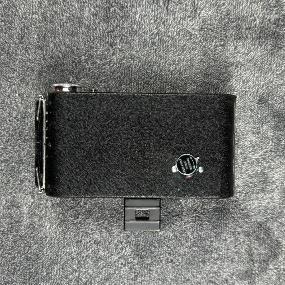 Vintage Kodak Vigilant Junior Six-20 Folding Camera 620 Film Art Deco
